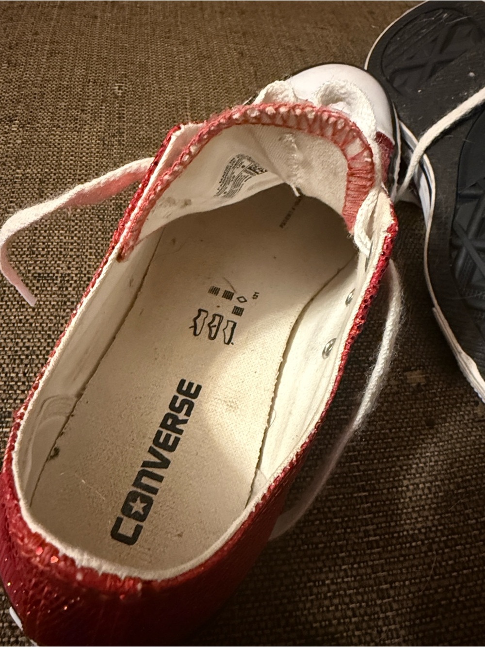 Women’s GLITTER size 10 Red Converse All Star Sneakers with White Accents - Picture 3 of 5